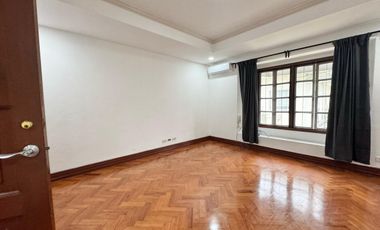 5BR House For Rent - Dasmarinas Village