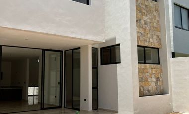 CASA RESIDENCIAL EN PRIVADA MARGARITAS 190 CHOLUL MÉRIDA