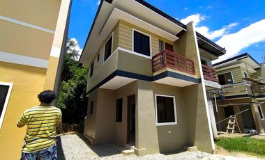HOUSE AND LOT FOR SALE NEAR QUEZON CITY AND MARIKINA