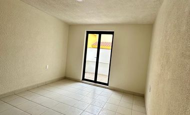 Casa en Venta junto con Terreno de 105 mts en Villa Verde  $ 3'200,000.=