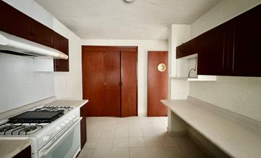 Casa en Venta junto con Terreno de 105 mts en Villa Verde  $ 3'200,000.=