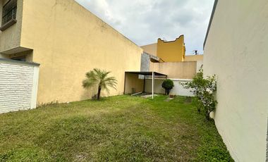 Casa en Venta junto con Terreno de 105 mts en Villa Verde  $ 3'200,000.=