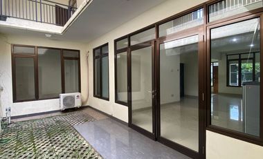 Rumah dijual di Elang Bintaro Jaya Sektor 9