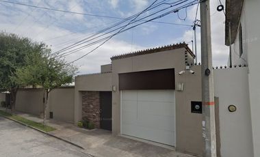 EXCELENTE CASA EN COLONIA GUADALUPE MONCLOVA COAHUILA