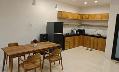 Villa for Rent in Babakan – Comfortable & Strategic Location!