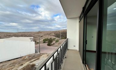 CASA EN VENTA EN BAJA MALIBU SECCION LOMAS (PLAYAS DE TIJUANA - ROSARITO)