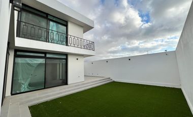 CASA EN VENTA EN BAJA MALIBU SECCION LOMAS (PLAYAS DE TIJUANA - ROSARITO)