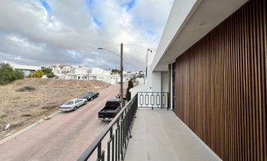 CASA EN VENTA EN BAJA MALIBU SECCION LOMAS (PLAYAS DE TIJUANA - ROSARITO)