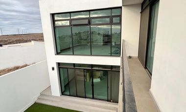 CASA EN VENTA EN BAJA MALIBU SECCION LOMAS (PLAYAS DE TIJUANA - ROSARITO)