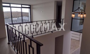 CASA EN VENTA EN BAJA MALIBU SECCION LOMAS (PLAYAS DE TIJUANA - ROSARITO)