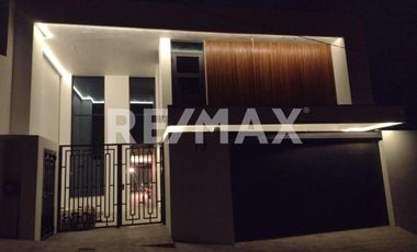 CASA EN VENTA EN BAJA MALIBU SECCION LOMAS (PLAYAS DE TIJUANA - ROSARITO)