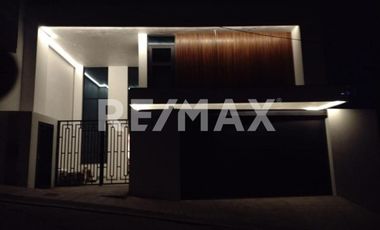 CASA EN VENTA EN BAJA MALIBU SECCION LOMAS (PLAYAS DE TIJUANA - ROSARITO)