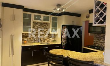 CASA EN VENTA EN VILLA FONTANA