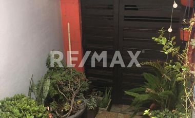 CASA EN VENTA EN VILLA FONTANA