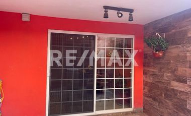 CASA EN VENTA EN VILLA FONTANA