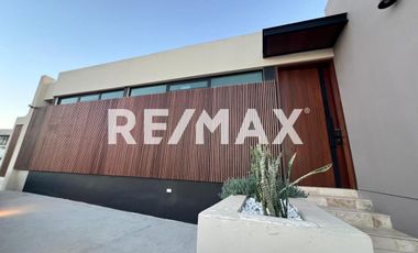 CASA EN VENTA EN RESIDENCIAL SUEÑOS DEL MAR (PLAYAS DE TIJUANA - ROSARITO)