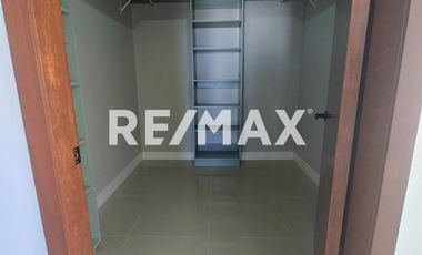 CASA EN VENTA EN RESIDENCIAL SUEÑOS DEL MAR (PLAYAS DE TIJUANA - ROSARITO)