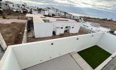 CASA EN VENTA EN BAJA MALIBU SECCION LOMAS (PLAYAS DE TIJUANA - ROSARITO)