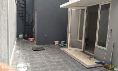 Disewakan Rumah Cluster Ruby PHG Gading Serpong Tangerang Murah Siap Huni Lokasi Nyaman Strategis