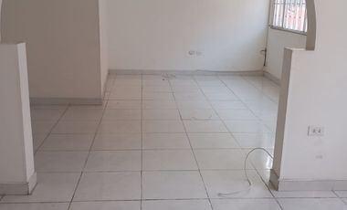 LOCAL ARRIENDO VENECIA