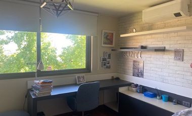 SE VENDE HERMOSA CASA CONDOMINIO EL REMANSO CALLE LA MESETA UF 24500 SAN CARLOS DE APOQUINDO LAS CONDES