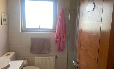 SE VENDE HERMOSA CASA CONDOMINIO EL REMANSO CALLE LA MESETA UF 24500 SAN CARLOS DE APOQUINDO LAS CONDES