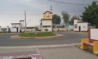 Casa en venta - ocasion - condominio villa club - La Tinguiña - 181 m2 en Esquina.