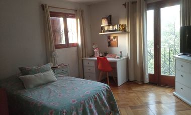 Se Vende linda casa esquina 4 Dormitorios, comuna de Providencia