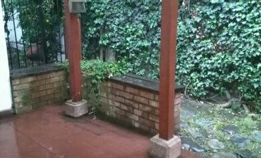 Se Vende linda casa esquina 4 Dormitorios, comuna de Providencia