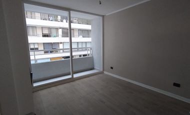 Departamento En Arriendo En Calle Ecuador, Cerca Metro