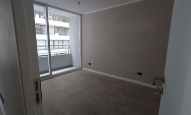 Departamento En Arriendo En Calle Ecuador, Cerca Metro