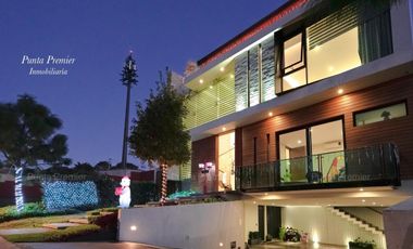 Casa de Lujo Venta Coto Alcazar Av Juan Palomar Puerta de Hierro Andares Zona Dorada Zapopan