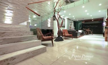 Casa de Lujo Venta Coto Alcazar Av Juan Palomar Puerta de Hierro Andares Zona Dorada Zapopan