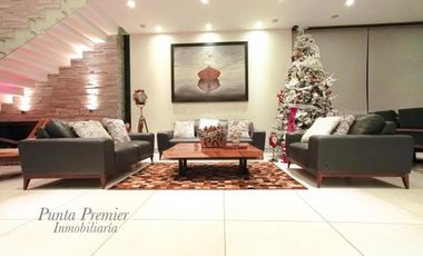 Casa de Lujo Venta Coto Alcazar Av Juan Palomar Puerta de Hierro Andares Zona Dorada Zapopan