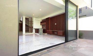 Casa en Venta de Lujo Coto Abadia Av Universidad Zona Andares Puerta de Hierro Zona Dorada Zapopan