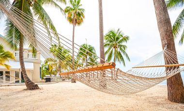 TE ALQUILO CABAÑA PRIVADA FRENTE AL MAR EN SANTA MARTA CABAÑA CARACOLI TE ESPERA!!