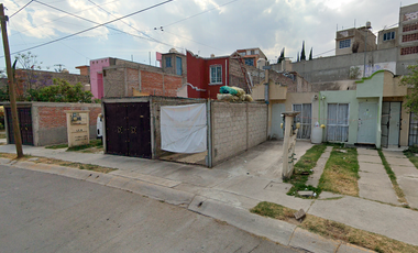 CASA EN AVENIDA REAL DE SAN MARTIN, COL. REAL DE SAN MARTIN, VALLE DE CHALCO. ¡NO CREDITOS!