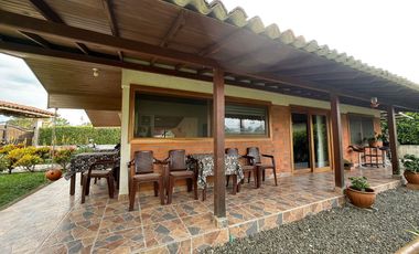 Venta casa campestre via Pereira Alcala