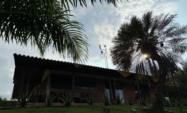 Venta casa campestre via Pereira Alcala