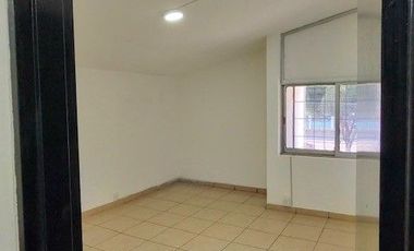 LOCAL     AV MARIANO OTERO 3661 CERCA DE LA PERLA Y AV LA CALMA ZAP