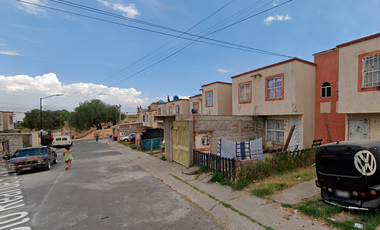 CASA EN CTO REAL DE SANTA MAGDALENA, COL. REAL DE SAN MARTIN, VALLE DE CHALCO. ¡NO CREDITOS!
