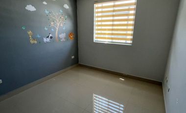 Renta Casa Amueblada en Valle La Rioja, Apodaca | 3 Niveles | Seguridad 24/7 | Terrazas y Asador