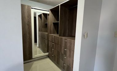 Renta Casa Amueblada en Valle La Rioja, Apodaca | 3 Niveles | Seguridad 24/7 | Terrazas y Asador