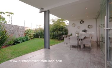 Residencia de Lujo en Venta en Puerta Las Lomas con Elevador Zona Andares