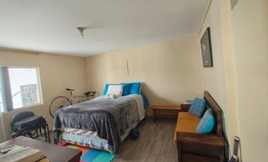 Se vende casa y Suite en un conjunto en Calderon