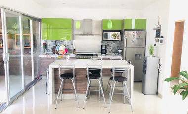 Casa en Venta, Col. Las Reynas