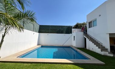 Casa en venta en Jiutepec, Morelos en Residencial Sumiya.