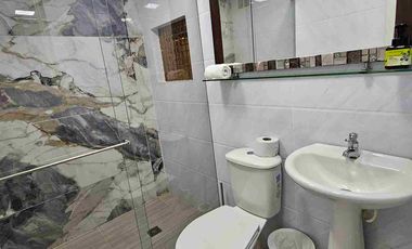 ALQUILO Amoblado Apto frente CLINICA  Ardila lule por DIAS