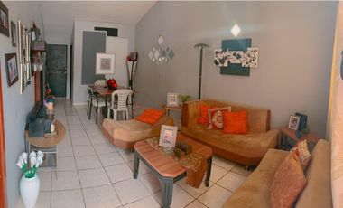VENDO: Villa España etapa Mallorca Mucho Lote 1, P.B. 2 dormitorios 1 baños, patio.