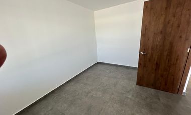Hermosa y a estrenar casa en venta, con 3 recámaras forma parte de moderno desarrollo ubicado en Zakia Qro JF